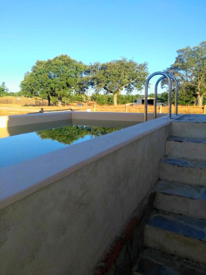 Eco-Lodge En La Reserva Privada Campanarios De Azaba - Proyecto De Conservacion Espeja Zewnętrze zdjęcie