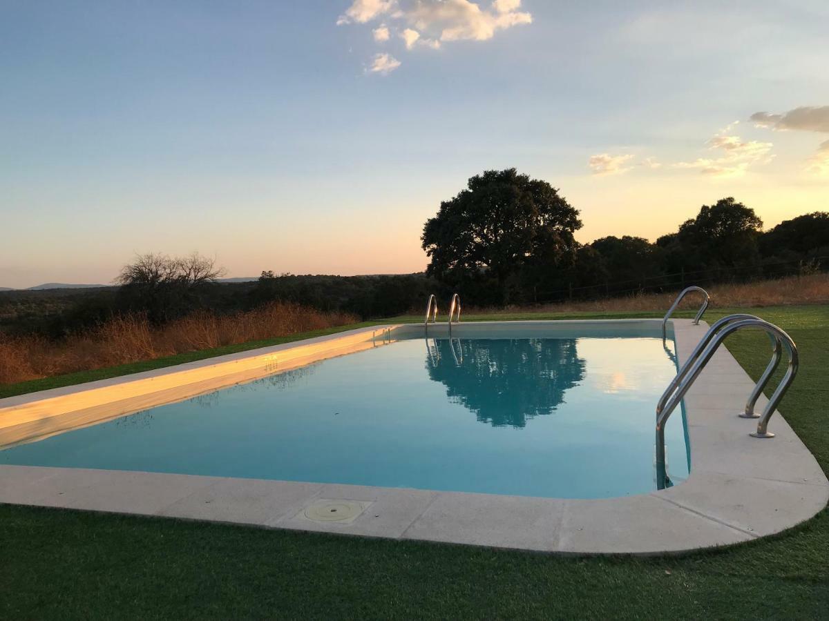 Eco-Lodge En La Reserva Privada Campanarios De Azaba - Proyecto De Conservacion Espeja Zewnętrze zdjęcie